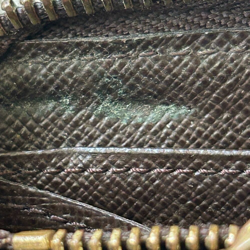 SOLD - Louis Vuitton Wallet - Picture 8 of 13